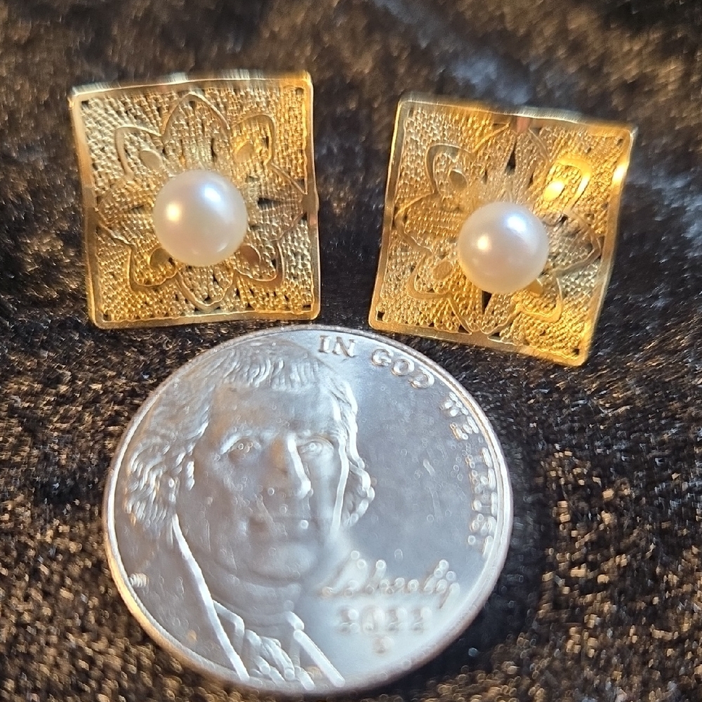 Elegant Gold Pearl Earrings